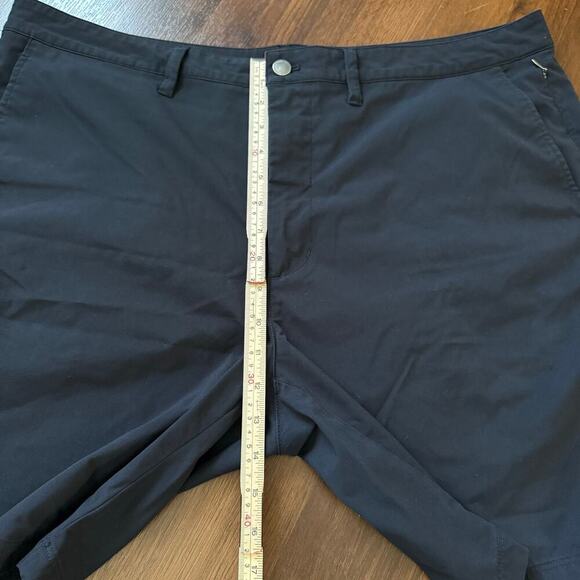 UNTUCKit Men's Chancellor Flat Front Shorts Golf Preppy Casual Black Sz 40 - Picture 8 of 8